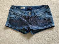 PEPE JEANS Shorts, blau mit Pailletten, Gr. 31, TOP Zustand! Nordrhein-Westfalen - Dorsten Vorschau