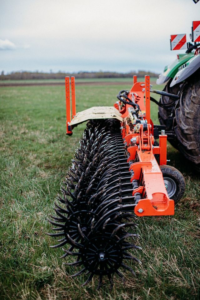 Jar-Met 9m Rollhacke Rotorstriegel Rollstriegel 900 in Tiefenbach Oberpf