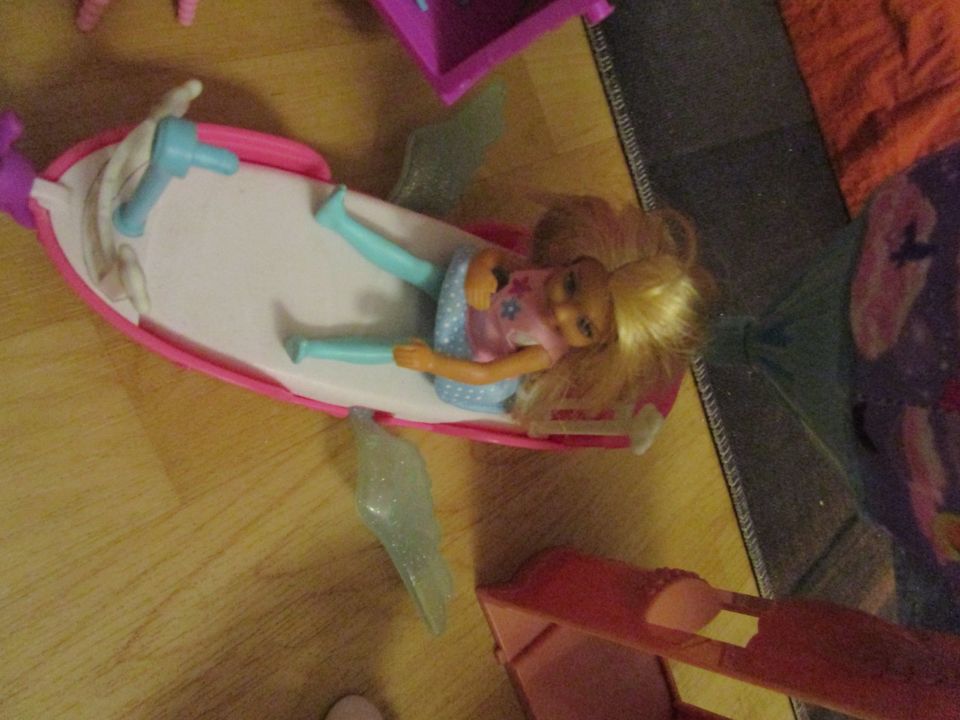 großes Spielzeugpaket Barbie, Filly... in Erfurt