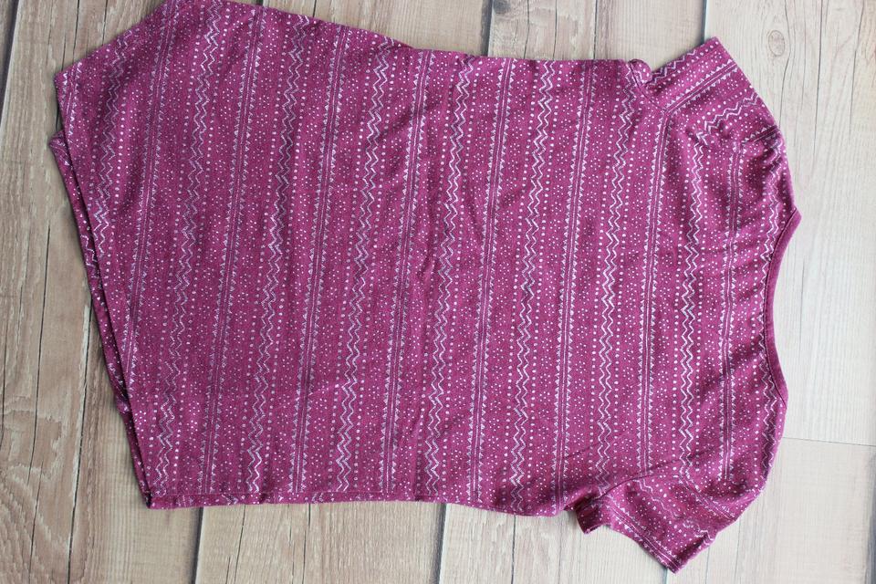 schickes T-Shirt für Mädchen von "YIGGA", Gr. 146/152 in Sögel