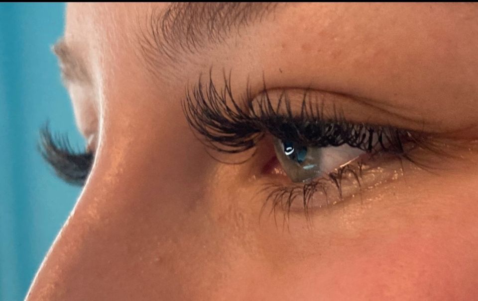 Wimpernverlängerung Permanent Make up Schulungen in Fuldatal