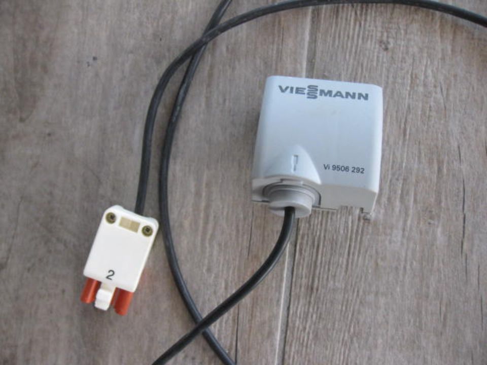 Viessmann Mischer-Regler 7450 056 mit Kabelsatz und Fühle in Knittelsheim