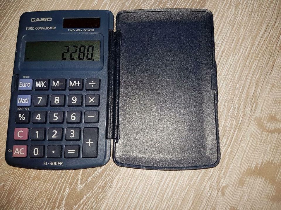 Solar Taschenrechner  CASIO EURO CONVERSION    SL-300ER  Versand in Büdelsdorf