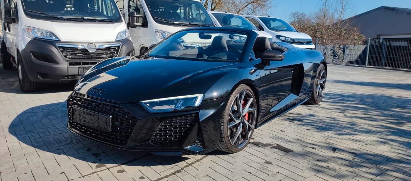 Abbildung des Autos Audi R8 V10 zur Miete - …