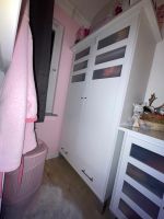 Kinderzimmer: Bett, Schrank und Kommode zu verkaufen Duisburg - Duisburg-Mitte Vorschau