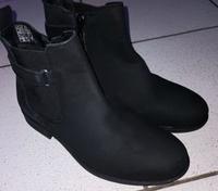esmara® Damen Chelsea-Stiefelette 36, schwarz, nicht getragen Hessen - Neu-Isenburg Vorschau