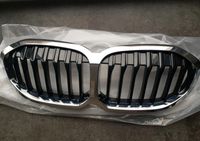 Kühlergrill für Fronthaube BMW 1er F40, chrom/schwarz glänzend Baden-Württemberg - Oberndorf am Neckar Vorschau