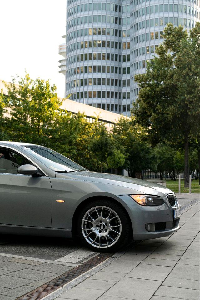 Bmw E92 330i (272hp) in München