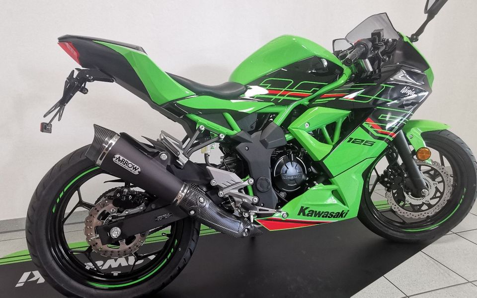 Kawasaki Ninja 125 Sofort Verfügbar  + 500€ Bonus möglich in Leipzig