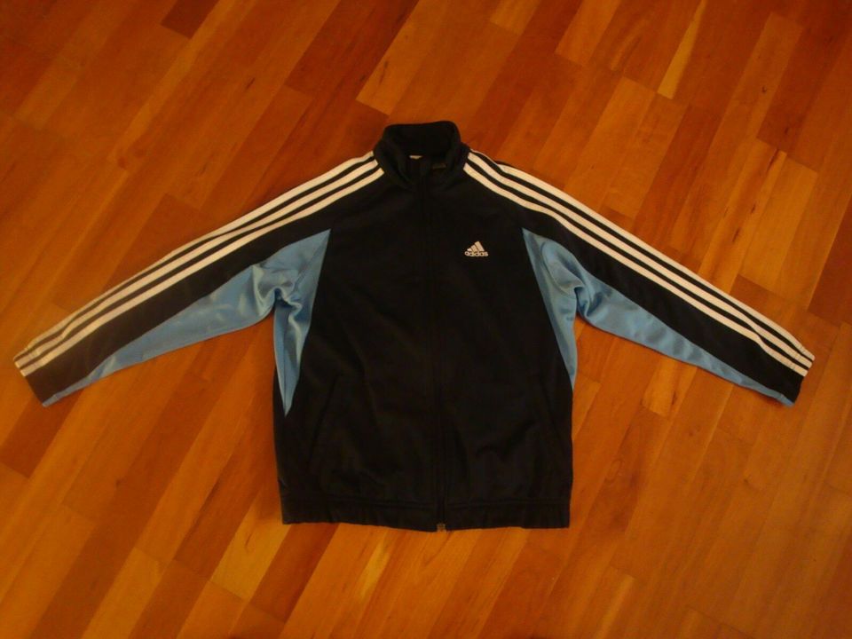 Trainingsjacke Adidas / Größe 152 in Rosdorf