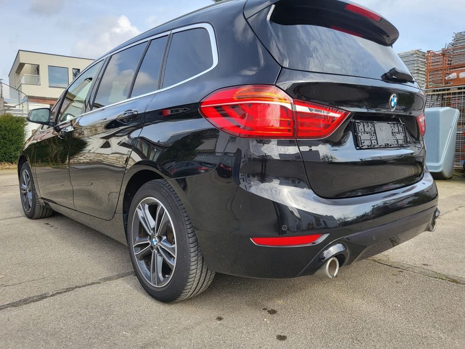 BMW 218 GT, Sport Line, Pano, Navi, Head-Up (1Jahr Garantie) in Ulm