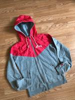 Nike Jacke S Düsseldorf - Hassels Vorschau