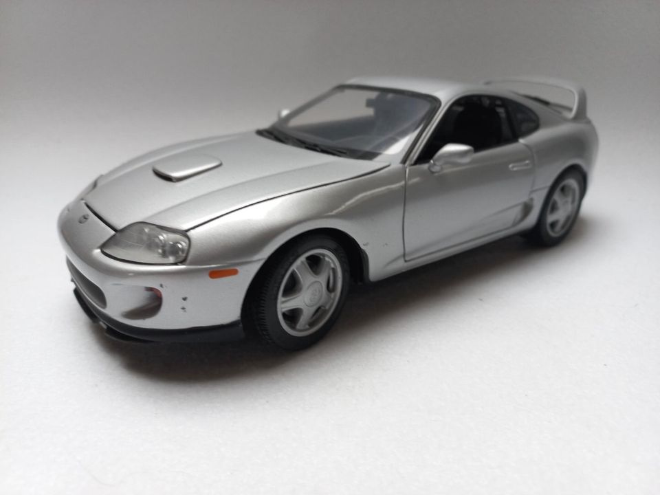 Toyota Supra von Kyosho in 1:18 Silber selten in Oranienburg