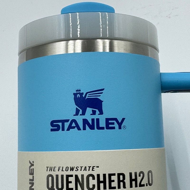 Stanley Stanley Quencher Tumbler 1200ml. Pool Farbe. in Iserlohn