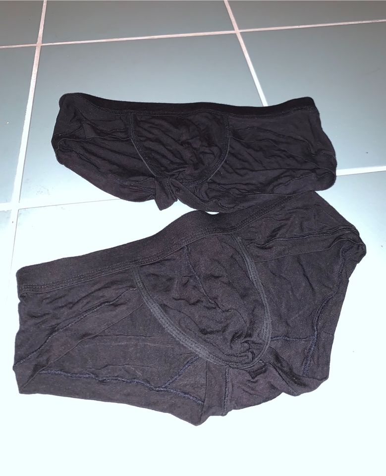 2 Herren-Unterhosen, kurzer enger Schnitt, Asian Style in Büdelsdorf