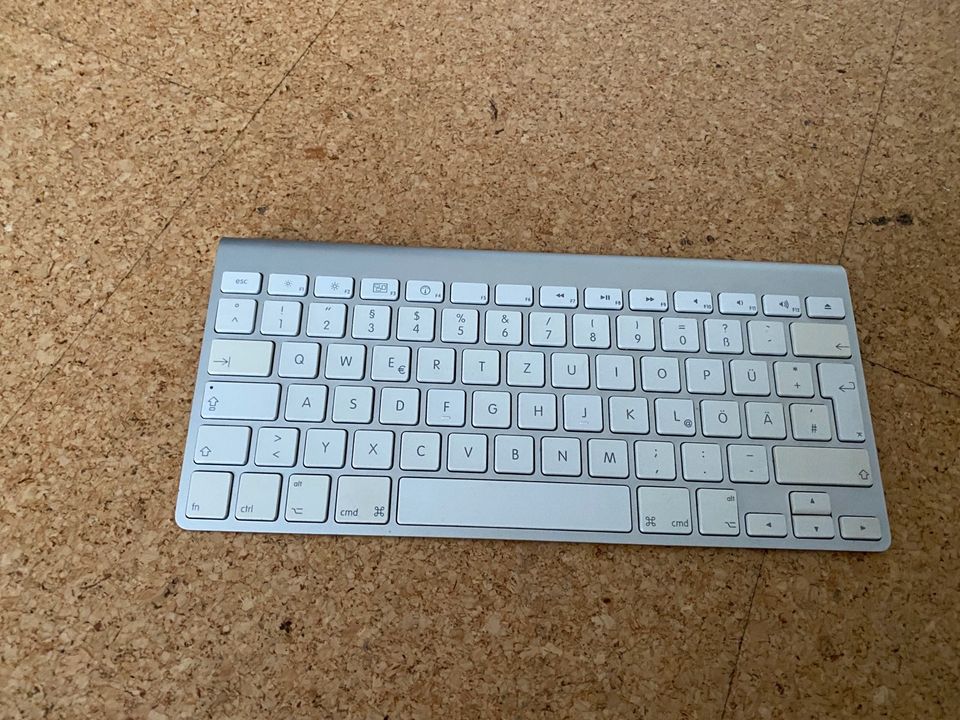 Apple Magic Keyboard in Varel