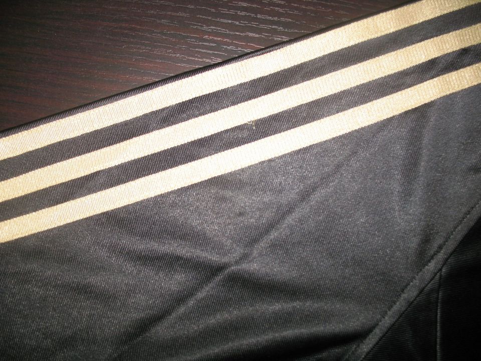 Original Adidas Superstar Jacke schwarz gold Gr S Trainingsjacke in Frankfurt am Main