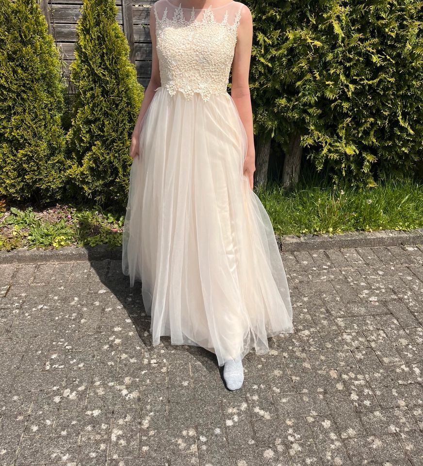 Ballkleid / Abschlussball / Hochzeitskleid / Standesamt Kleid in Loßburg
