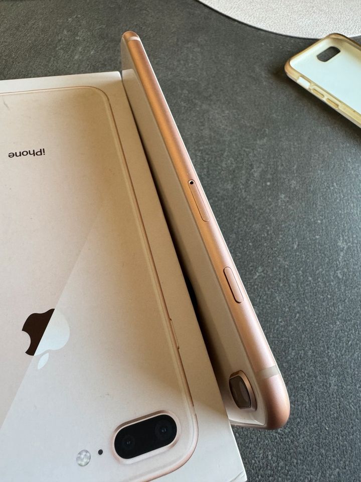 iPhone 8 Plus Rosé Gold 64GB ❤️ in Baindt