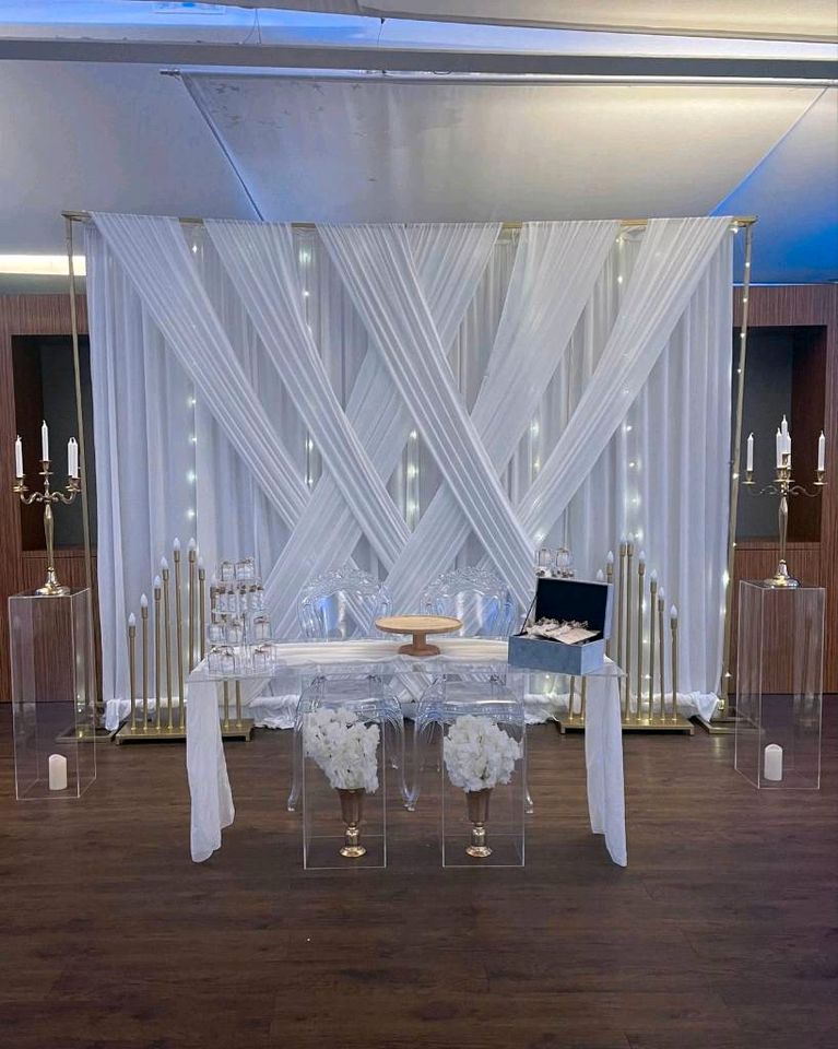 ✨️ Deko Verleih Plexiglas Tisch Vorhang Set Verlobung Hochzeit Nisan Verleih ✨️ in Wipperfürth