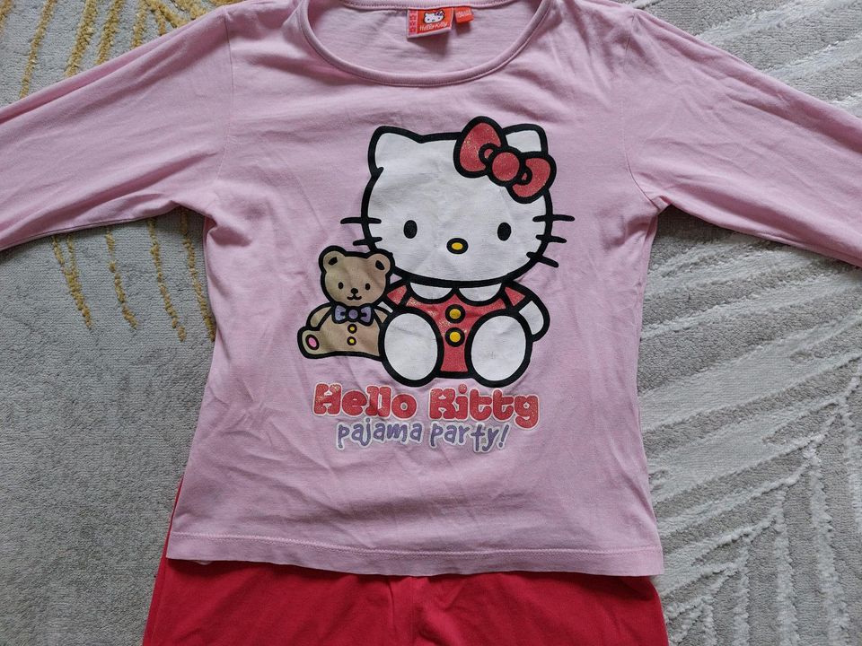 Langer Schlafanzug Hello Kitty 134/140 Baumwolle in Broderstorf