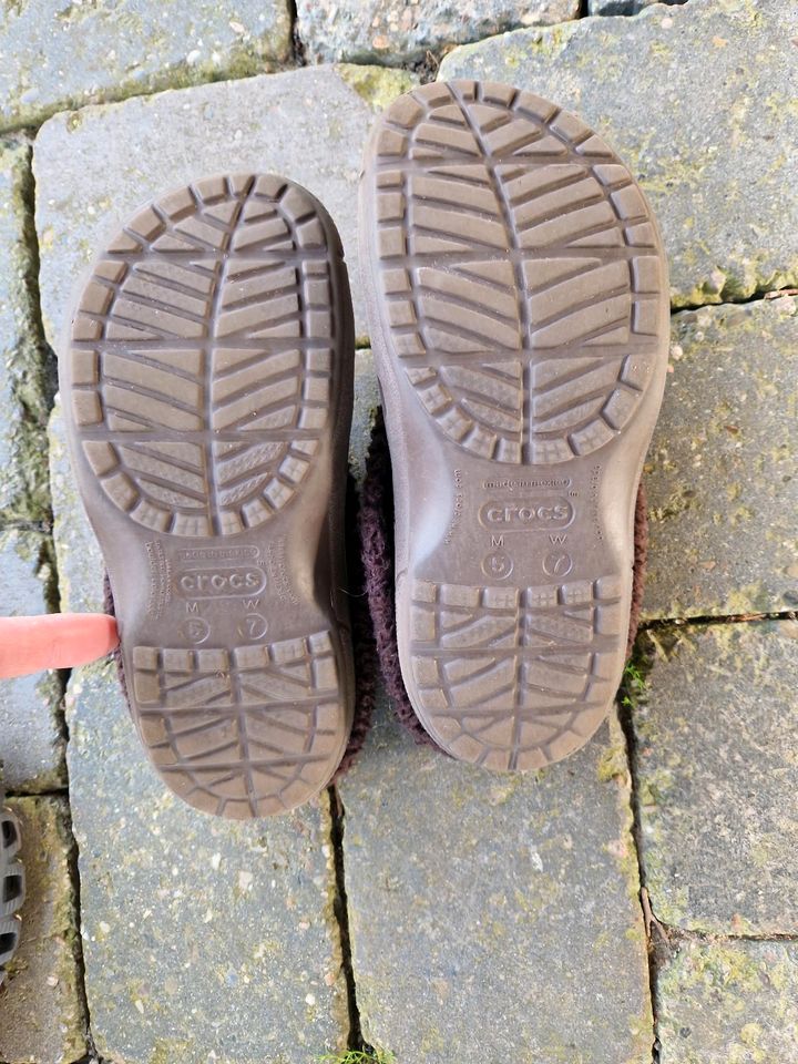 Crocs Schuhe M5 W7 Größe 37/38 in Haselünne