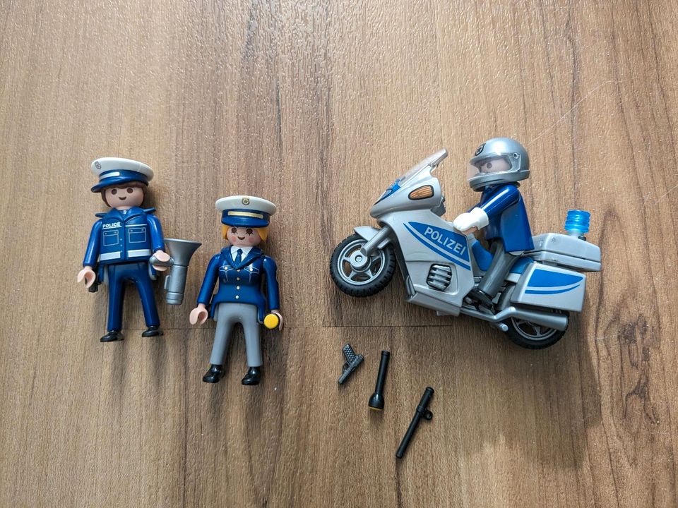 Playmobil Set Polizei mit Motorrad in Berlin