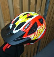 UVEX  Kinder Fahrradhelm Rot, mit Rücklicht, Gr. 49-54 Köln - Höhenberg Vorschau