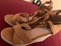 Sandalen Größe 41 Farbe Kamel Nordrhein-Westfalen - Willich Vorschau