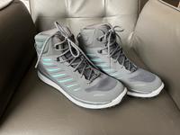 LOWA Wanderschuhe AXOS GTX MID Ws Gr. 8,5 Neu Hessen - Petersberg Vorschau