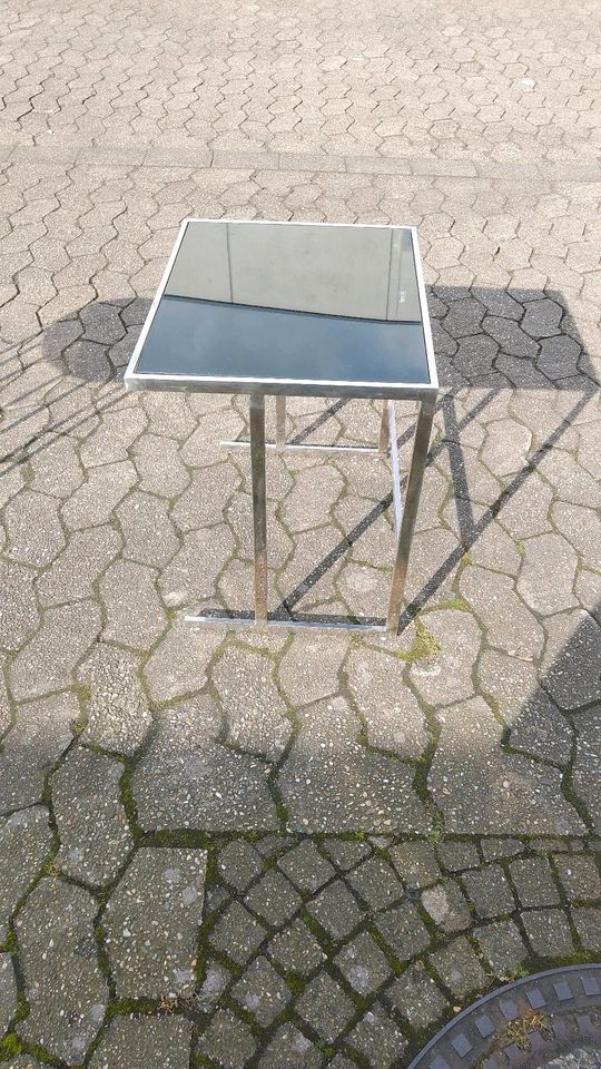 Couchtisch Stahl Glas in Düsseldorf