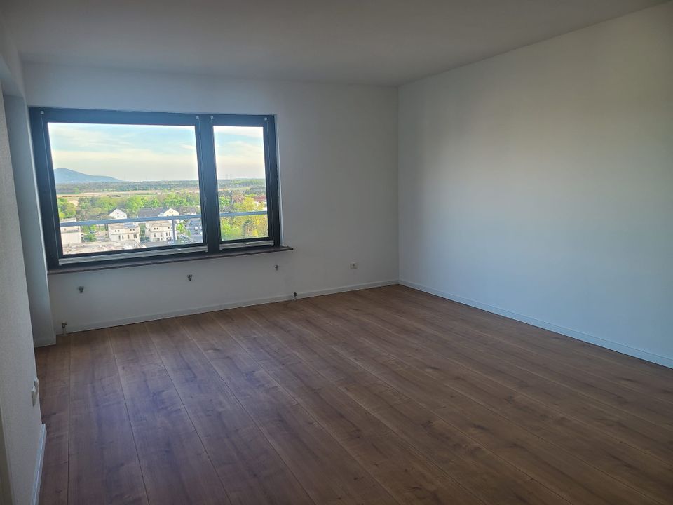 Neu renovierte 2 Zi Wohnung in Griesheim