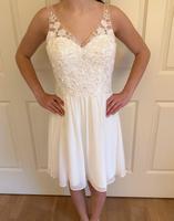 LAONA Kleid weiß Gr. 38 Pailletten Konfirmation Abiballkleid Niedersachsen - Cremlingen Vorschau