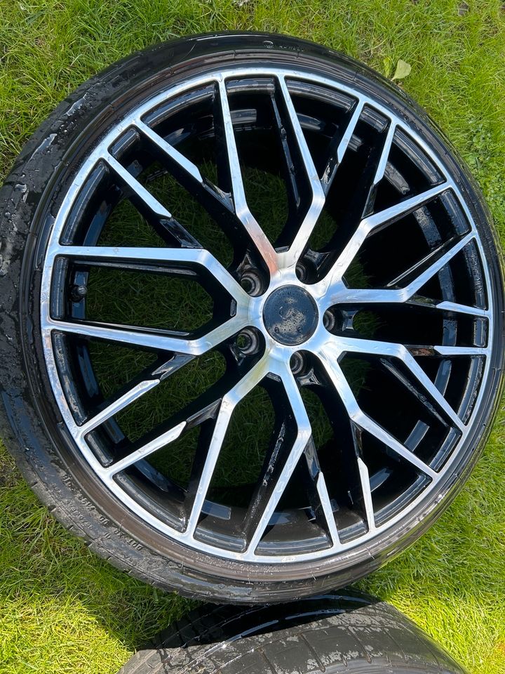 19“ MAM RS4 Kompletträder Pirelli PZero in Meine