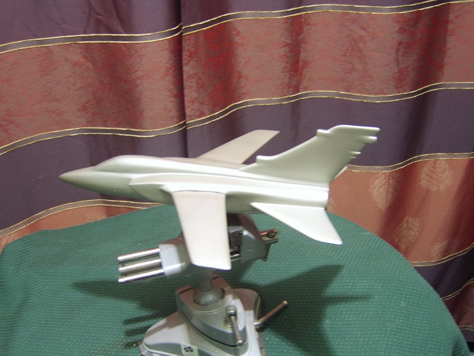 Tornado Modellflugzeug; Vollholzmodell. Profi-Arbeit in Wilhelmshaven