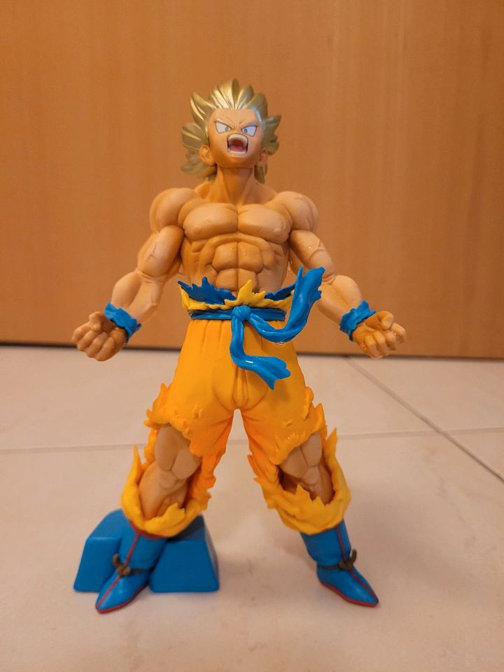 Dragonball Z ssj songoku ca. 19 cm in Köln