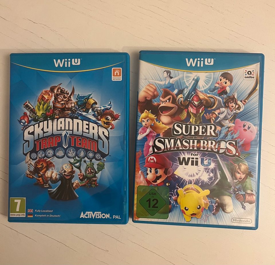 Nintendo WII U mit skylanders und supersmash Bros in Ratingen