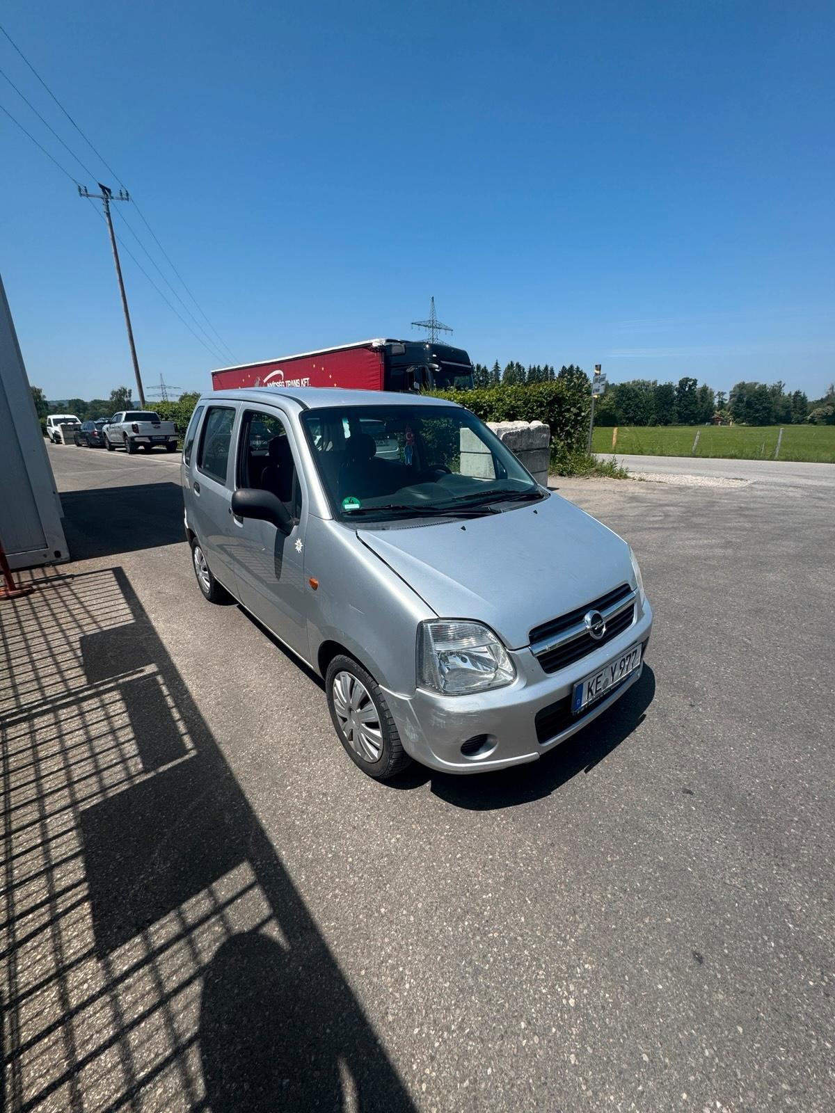 Abbildung des Autos Opel Agila nur zum Schla…