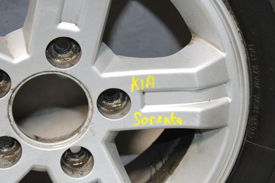 Kia Sorento Ersatzrad Reserverad Alufelge Kumho 245 70 R16 in Gelsenkirchen