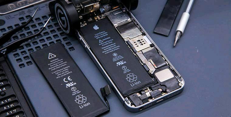 Akku iPhone Reparatur 7,7+,8,8+,X,XR, XS,11,12/Pr Austau/Montag in München