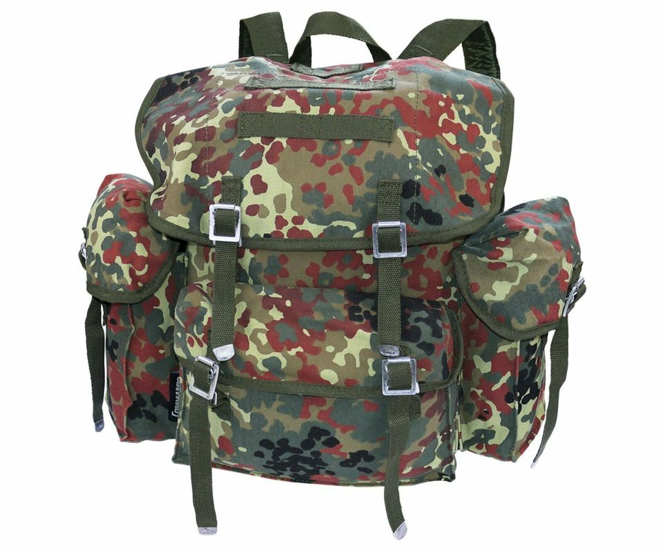 BW Rucksack oliv , schwarz , flecktarn 40 Liter in Delmenhorst