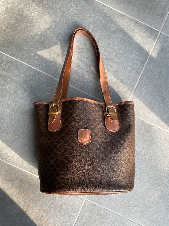 Celine Vintage Macadam triomphe Tote Schultertasche in Koblenz