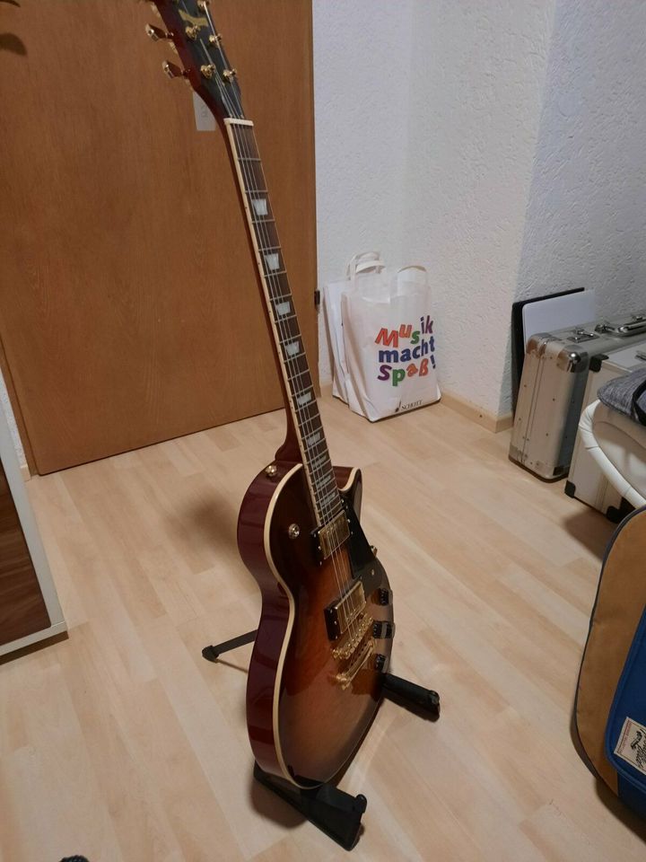 Johnson Classic Series 1993 im Gibson Les Paul Style in Nersingen