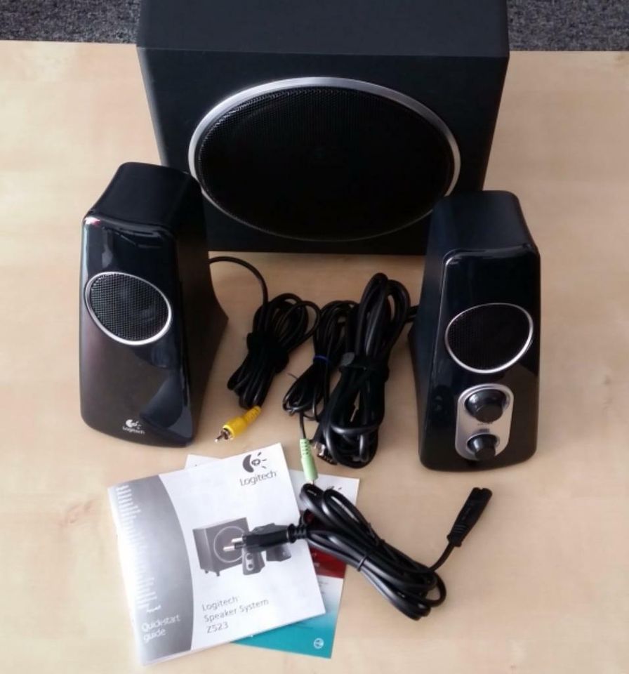 Logitech z523 2.1 Stereo-Lausprecher mit Subwoofer in Lohra