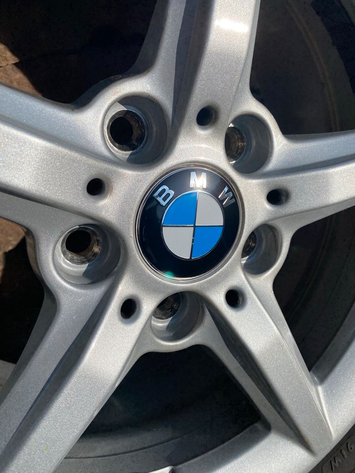 Reifen Dunlop 205/55 R16 91W mit Original BMW Alufelgen in Melsungen