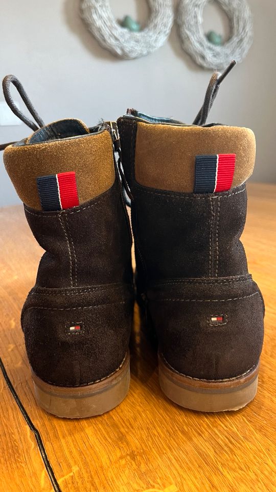 Neuwertige Tommy Hilfiger Halbschuhe Gr. 40 in Weinsberg