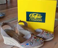 Keilabsatz Sommerschuhe Gr. 38 Kreis Pinneberg - Appen Vorschau