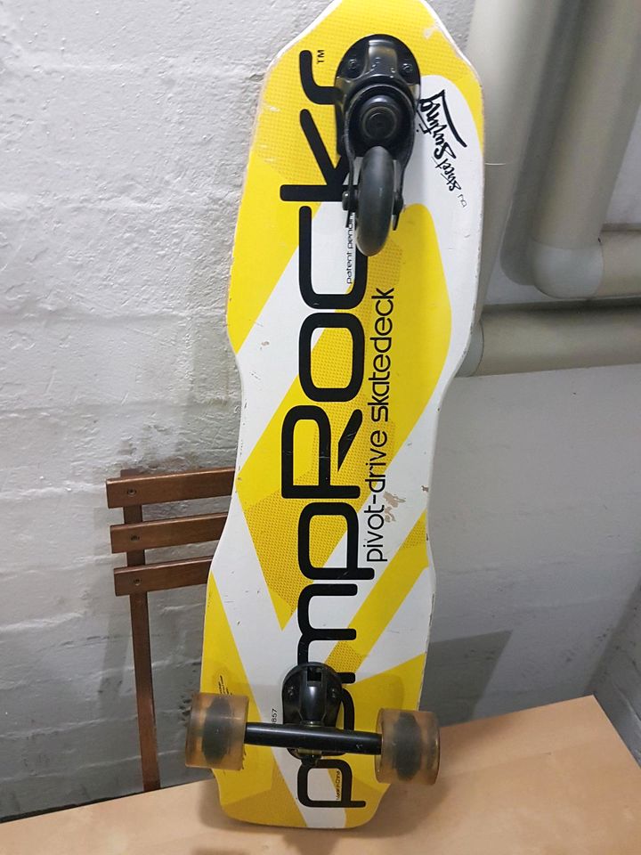 PumpRockr Skateboard/Waveboard in Hamburg