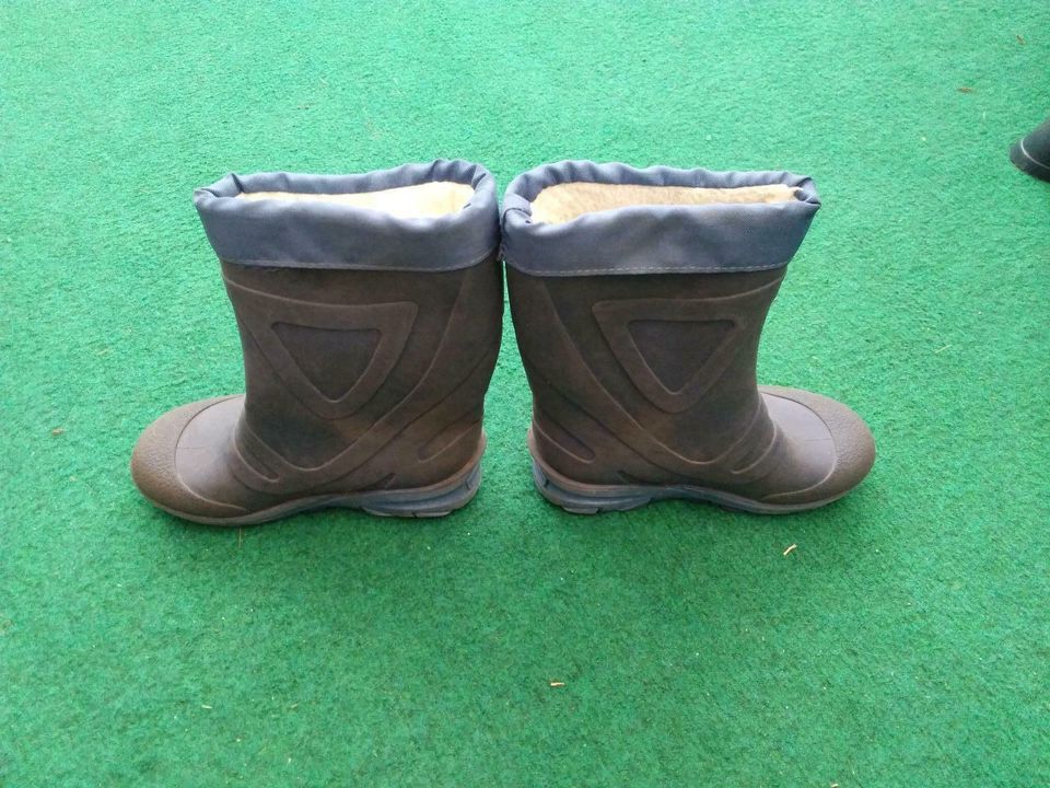 Jungen Gummistiefel Winter Gr. 26 in Ochsenfurt