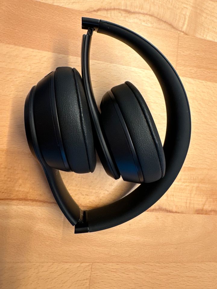 BEATS Solo3, On-ear Kopfhörer Bluetooth Mattschwarz in Essen